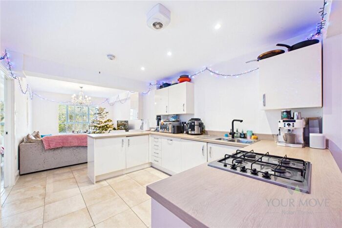 2 Bedroom Flat For Sale In Leatherworks Way, Little Billing, Northampton, NN3