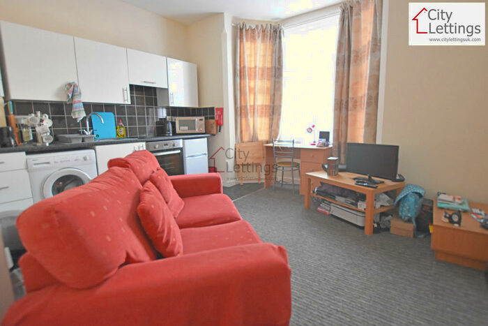 1 Bedroom Flat To Rent In Burns Street, Nottingham, NG7