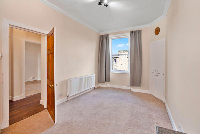 1 Bedroom Flat To Rent In L Moat Terrace, Edinburgh, EH14