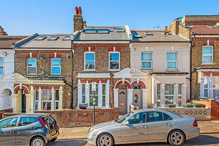 5 Bedroom Terraced House To Rent In Berners Road, London, N22