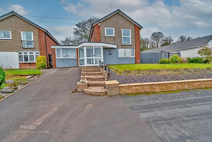 4 Bedroom Detached House For Sale In Fallowfield Road, Walsall, WS5