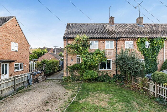 2 Bedroom End Of Terrace House To Rent In Elvendon Road, Goring, Reading, Oxfordshire, RG8