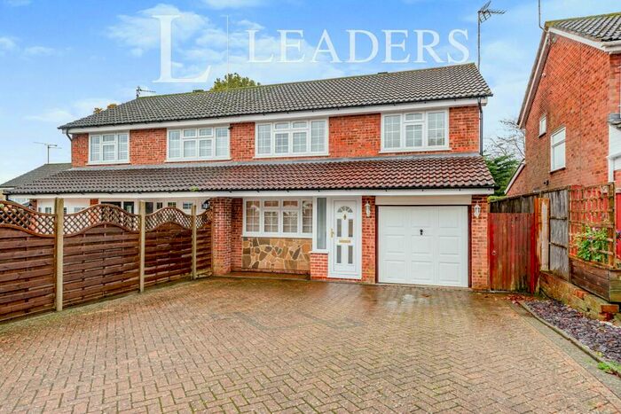 3 Bedroom Semi-Detached House To Rent In Cissbury Hill, Crawley, RH11