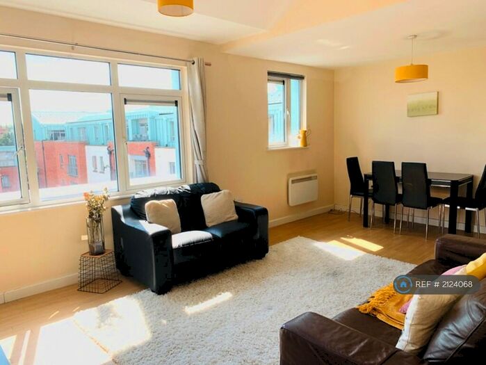 2 Bedroom Penthouse To Rent In Beauchamp House, Coventry, CV1