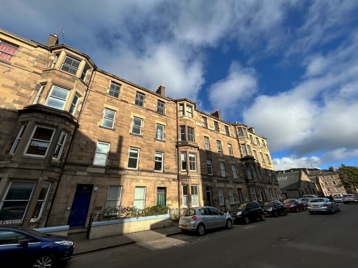 4 Bedroom Flat To Rent In Bernard Terrace, Newington, Edinburgh, EH8