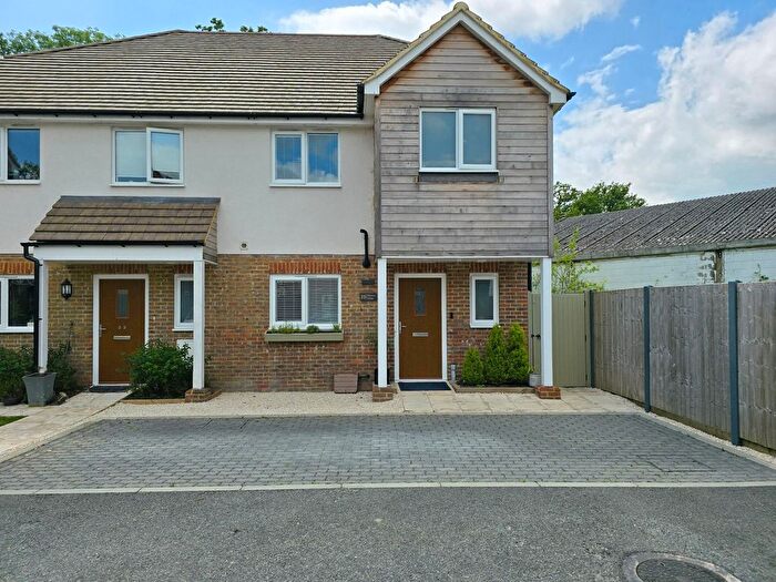 3 Bedroom Semi Detached House To Rent In Massey Close, Thakeham, RH20