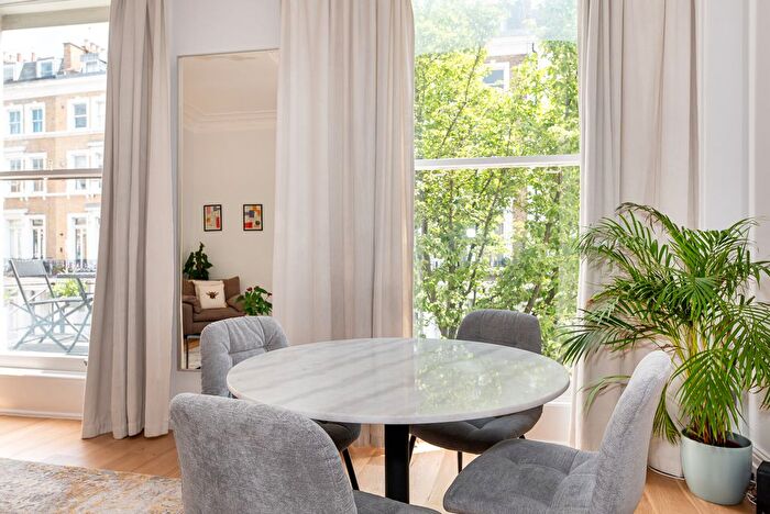 2 Bedroom Flat To Rent In Collingham Place, Gloucester Road, SW5