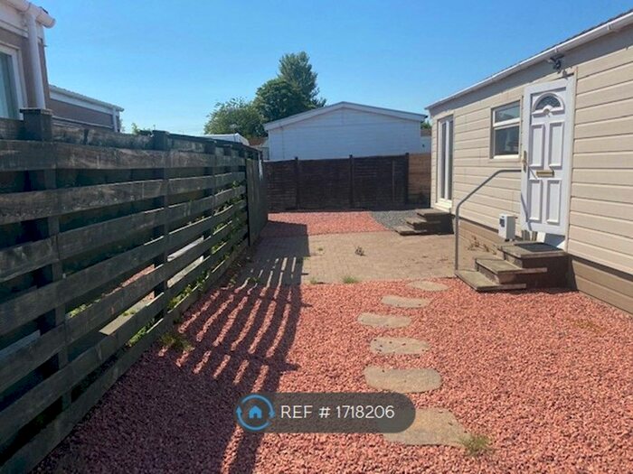 1 Bedroom Mobile/park Home To Rent In Lomond Walk, Straiton, Loanhead, EH20