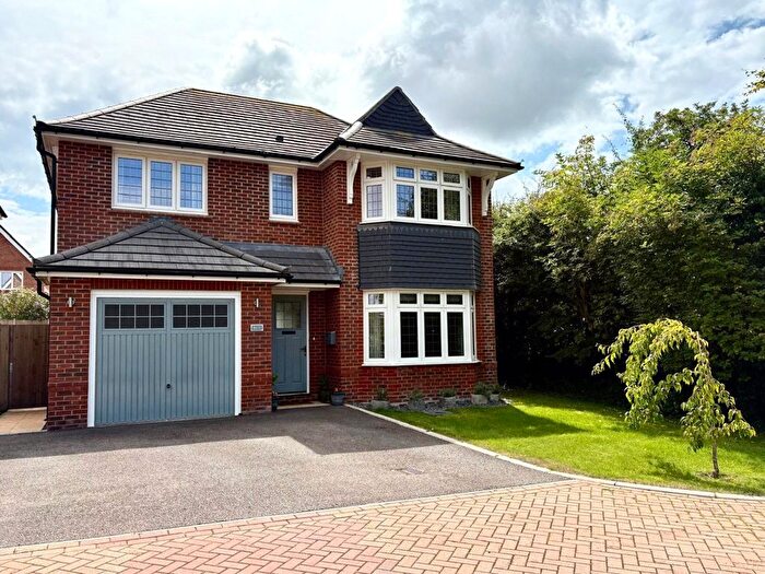 3 Bedroom Detached House For Sale In Vale View, Shaftesbury, Dorset, SP7
