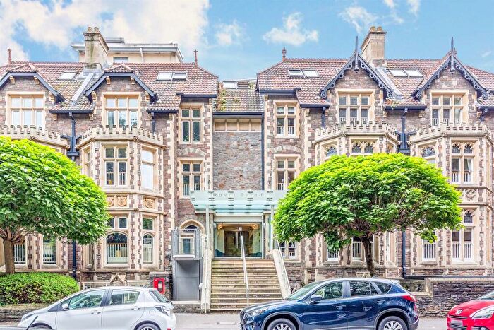 2 Bedroom Apartment To Rent In Elmdale Road, Tyndalls Park, Bristol, BS8