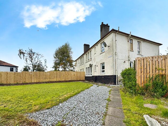 2 Bedroom Flat For Sale In Greenock Road, Bishopton, PA7