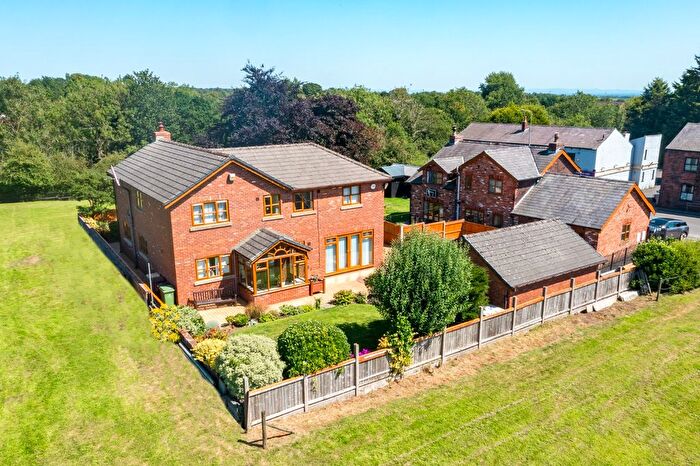 5 Bedroom Detached House For Sale In Wigan Road, Westhoughton, Bolton, BL5