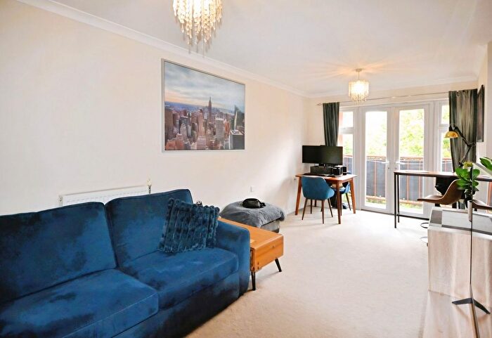 1 Bedroom Flat To Rent In Archery Lane, Bromley, BR2