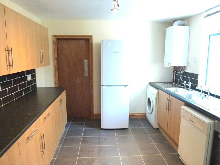 9 Bedroom Terraced House To Rent In Minny Street, Cathays, CF24