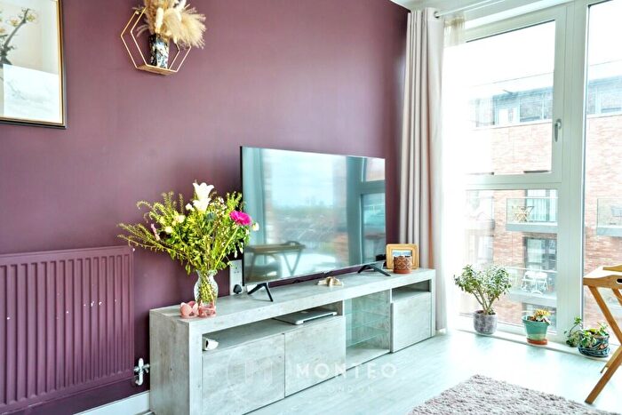 2 Bedroom Apartment To Rent In Chamberlain Court, Ironworks Way, London, E13