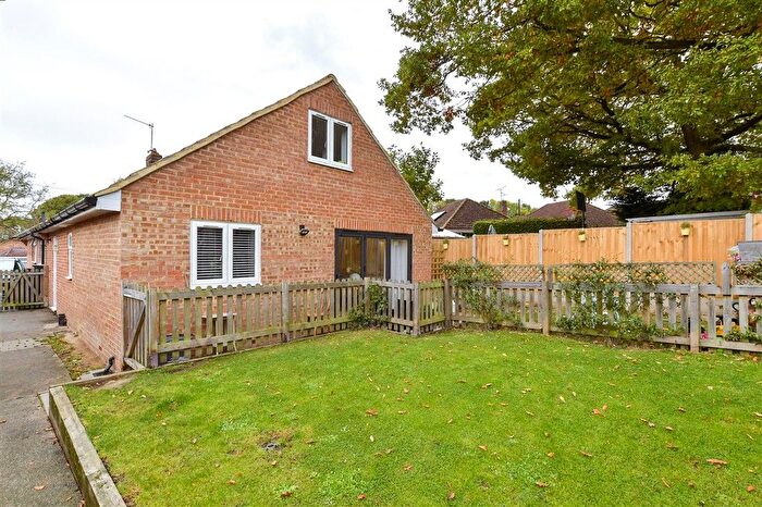 5 Bedroom Chalet For Sale In Grange Crescent, St. Michaels, Tenterden, Kent, TN30