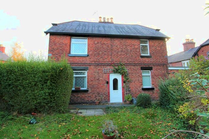 3 Bedroom Semi-Detached House To Rent In Prices Lane, Wrexham, LL11