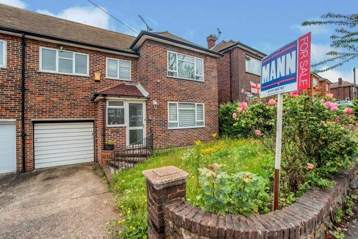 4 Bedroom Property To Rent In St. Francis Avenue, Gravesend DA12