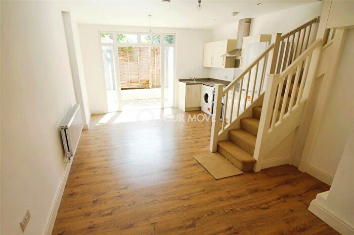 1 Bedroom House To Rent In Charlton Road, London, SE7