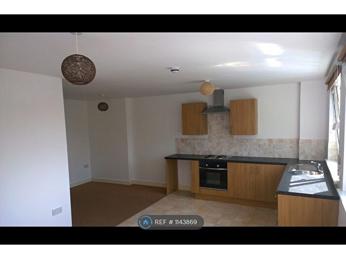 2 Bedroom Flat To Rent In Stamford House.Hill Street.Castle St, Leicester, LE10