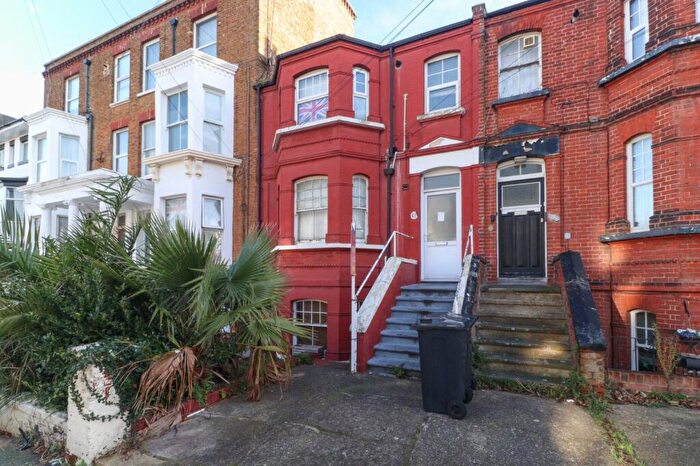 1 Bedroom Flat For Sale In Harold Road, Margate, Kent, CT9