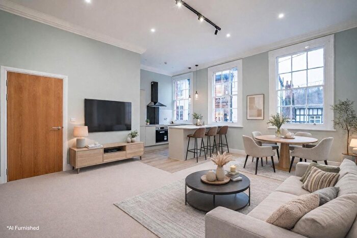 3 Bedroom Flat For Sale In Walmgate, York, YO1