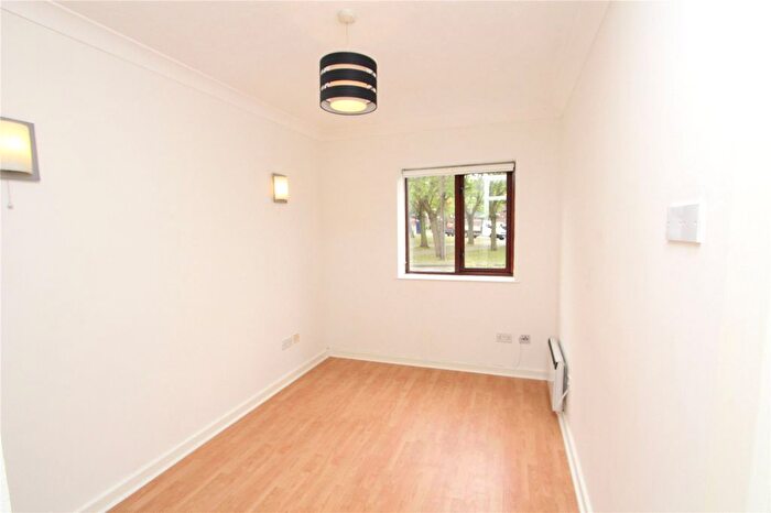1 Bedroom Flat To Rent In Marriotts Wharf, West Street, Gravesend, Kent, DA11