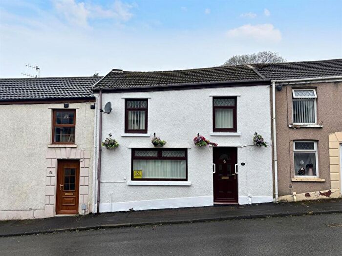 3 Bedroom Terraced House For Sale In Long Row, Felinfoel, Llanelli, SA15