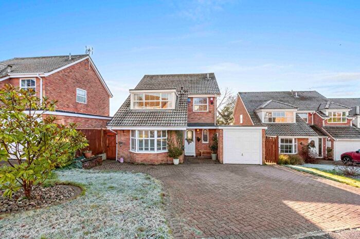 4 Bedroom Detached House For Sale In Sunnycroft, Downley, HP13