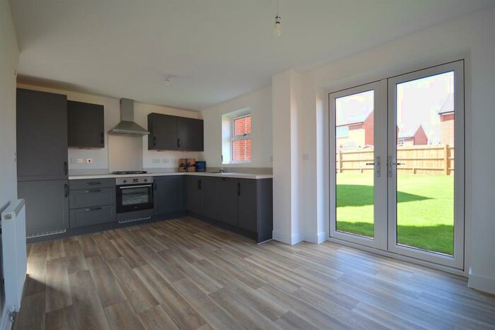 3 Bedroom Detached House To Rent In Hamilton Way, Westhampnett, Chichester, PO18