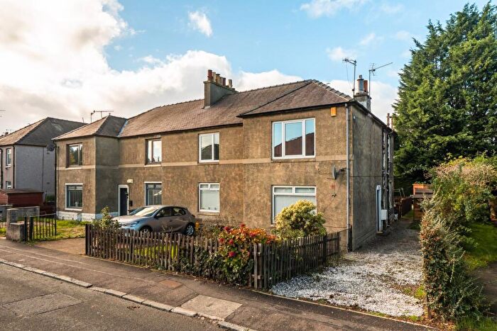 3 Bedroom Apartment For Sale In Sighthill View, Edinburgh, EH11