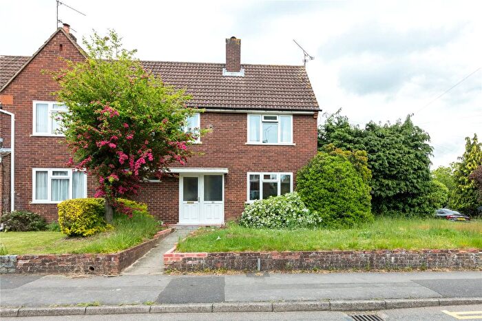 3 Bedroom Semi Detached House To Rent In Kenton Road, Earley, Reading, Berkshire, RG6