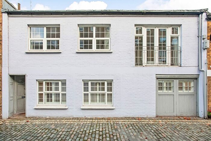 3 Bedroom Terraced House For Sale In St. Petersburgh Mews, London, W2