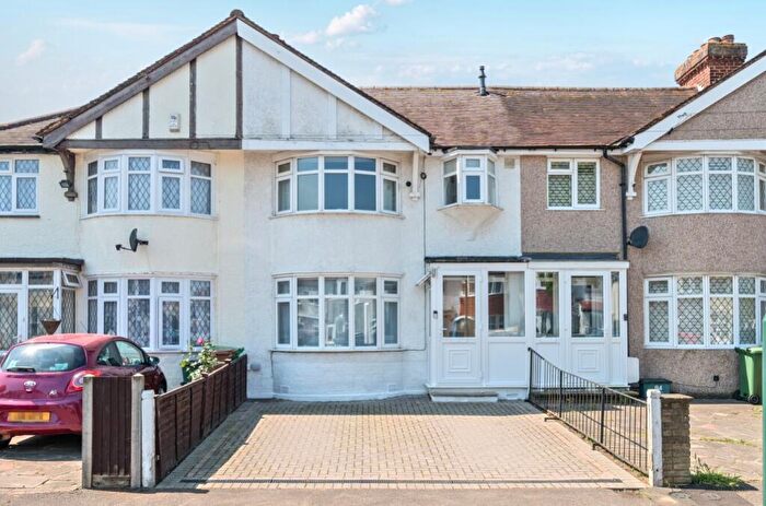 3 Bedroom Terraced House For Sale In Marlow Drive, Cheam, Sutton, SM3