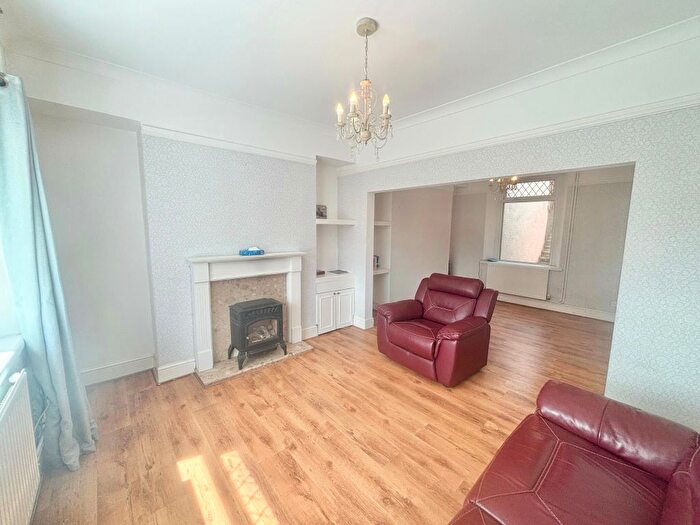 3 Bedroom Terraced House To Rent In Seaview Terrace, Swansea, SA1