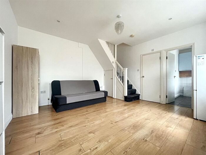 2 Bedroom Terraced House To Rent In Avondale Avenue, London, NW2