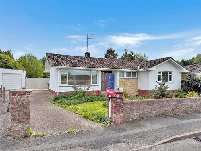 3 Bedroom Detached Bungalow For Sale In Chichester Road, Barnstaple, EX32