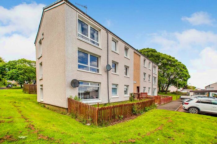 3 Bedroom Flat To Rent In Quebec Avenue, Livingston, West Lothian, EH54