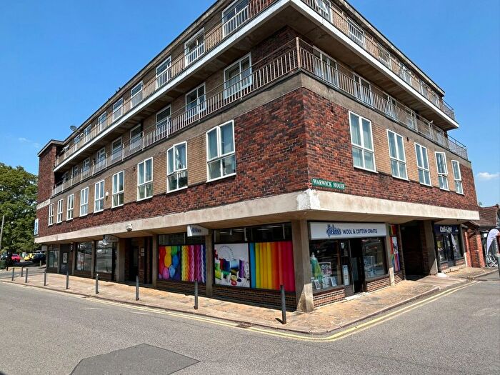 2 Bedroom Flat For Sale In Station Road, Kenilworth, Warwickshire, CV8