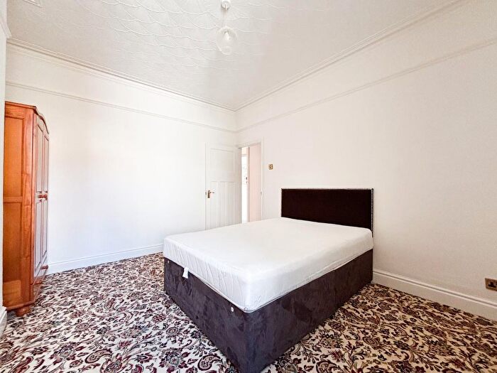 1 Bedroom Flat To Rent In Hengrove Road, Bristol, BS4