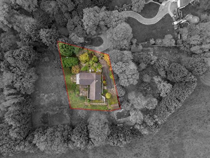 8 Bedroom Detached House For Sale In Ruxbury Road, Chertsey, Surrey, KT16