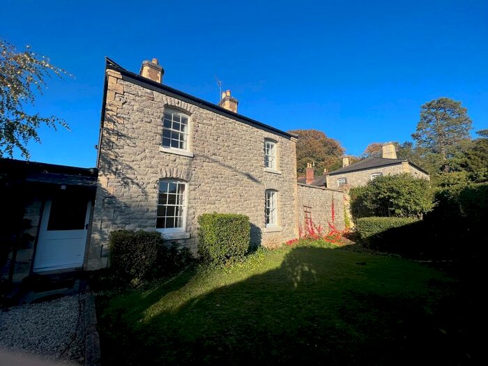 2 Bedroom Property To Rent In Barrack Square, Grantham, NG31