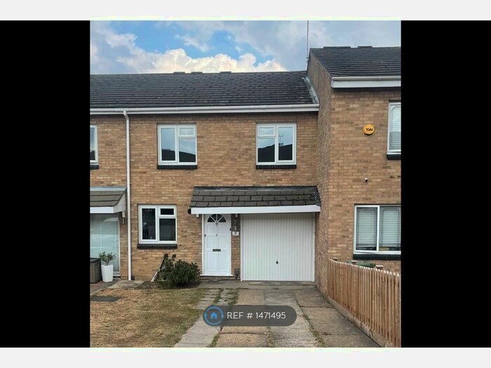 4 Bedroom Terraced House To Rent In Chenies Drive, Basildon, SS15