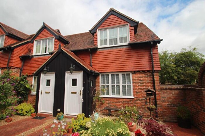 1 Bedroom Cottage To Rent In Crown Mews, Hungerford, Berkshire, RG17