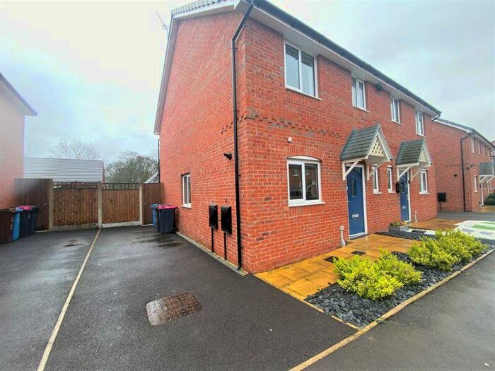 3 Bedroom Semi-Detached House To Rent In Bevin Drive, Swinton, M27