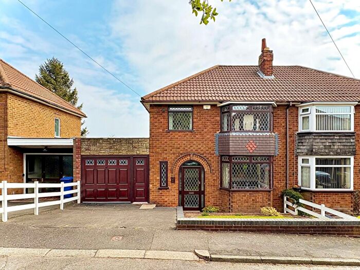 3 Bedroom Semi-Detached House For Sale In The Paddock, Sedgley, DY3