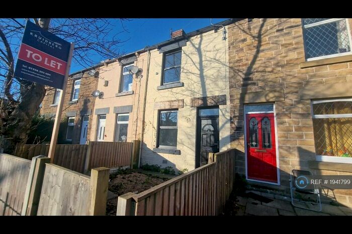 2 Bedroom Terraced House To Rent In Wellington Place, Barnsley, S70