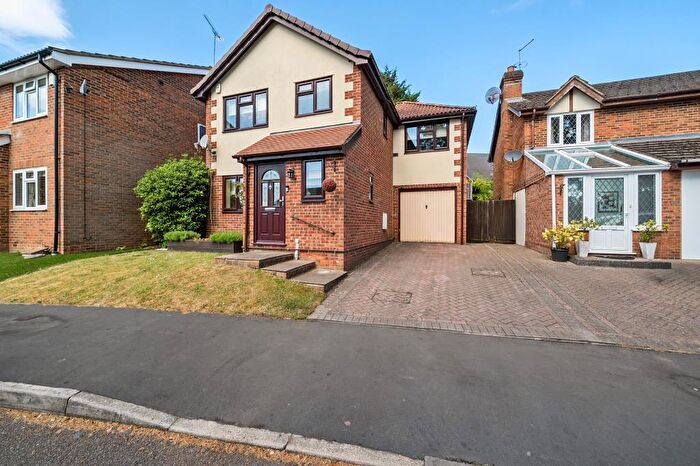 3 Bedroom Detached House For Sale In Bagshot, Surrey, GU19