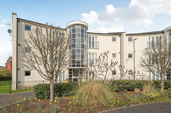 2 Bedroom Apartment For Sale In Victoria Circus, Tewkesbury, Gloucestershire, GL20