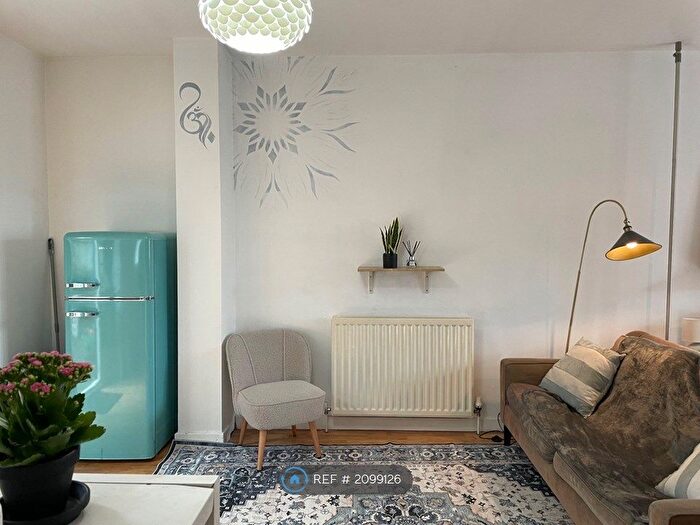 Studio To Rent In Hatcham Park Mews, London, SE14